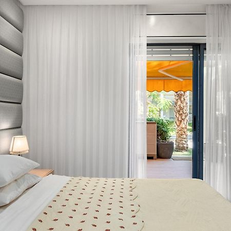 Royal Park Apartments Resort By Sea N Rent Eilat Exteriör bild
