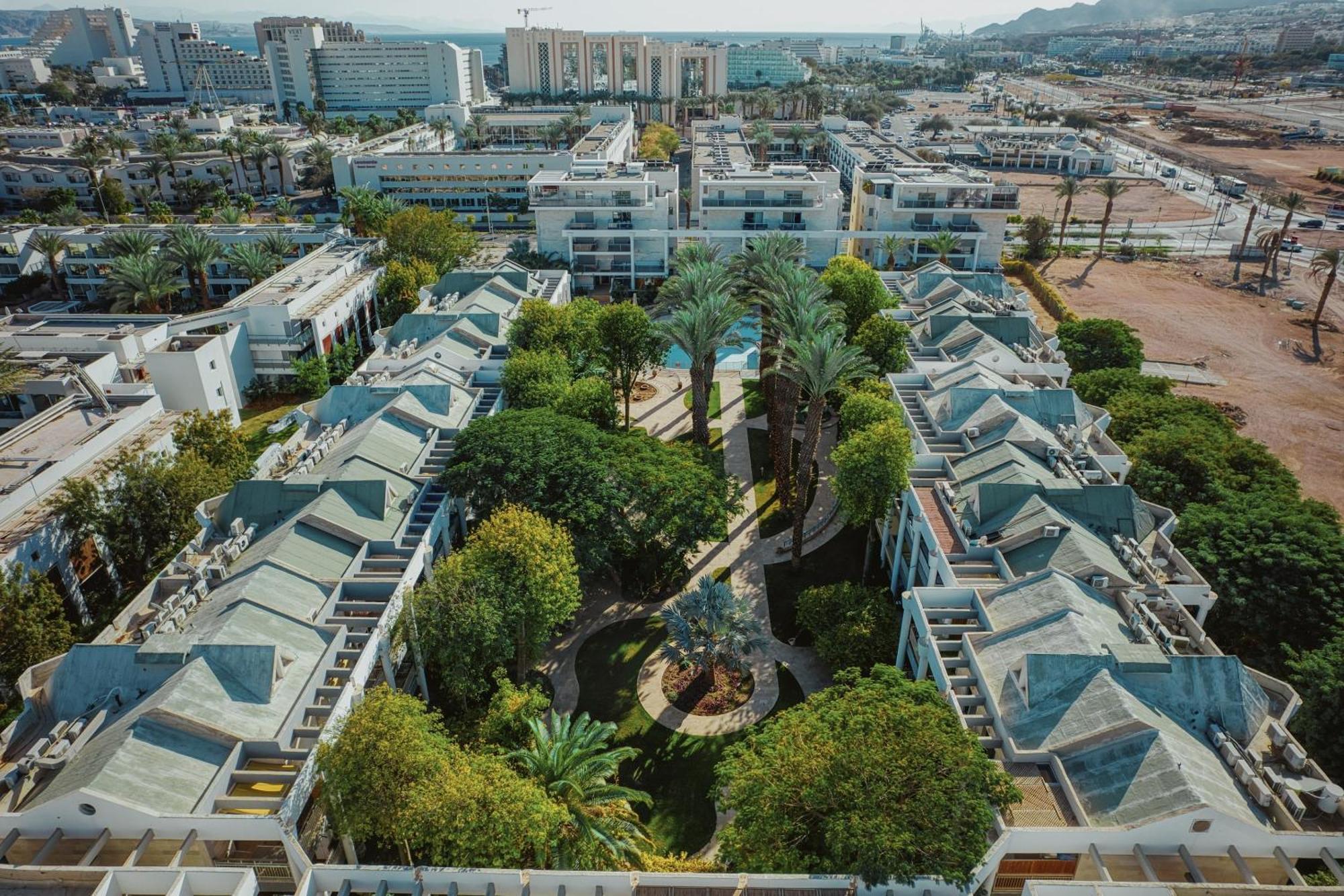 Royal Park Apartments Resort By Sea N Rent Eilat Exteriör bild